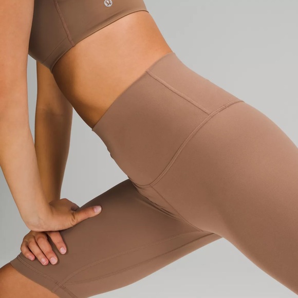 Lululemon Align Super-High Rise, 10" Length Shorts Size 2 - Picture 4 of 5